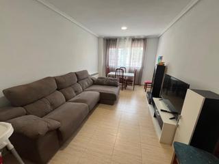 Pis a Almansa. Piso en calle herminio almendros, piso perfecto para familias, c