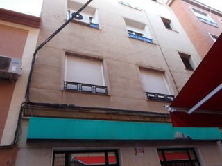 Affitto Appartamento in Almansa. Piso de alquiler en el centro