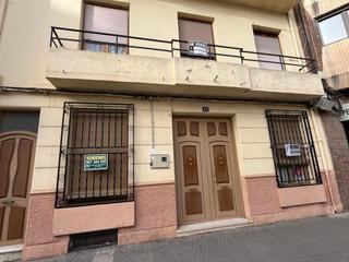 Planta baja en Almansa. Planta baja en pleno centro.