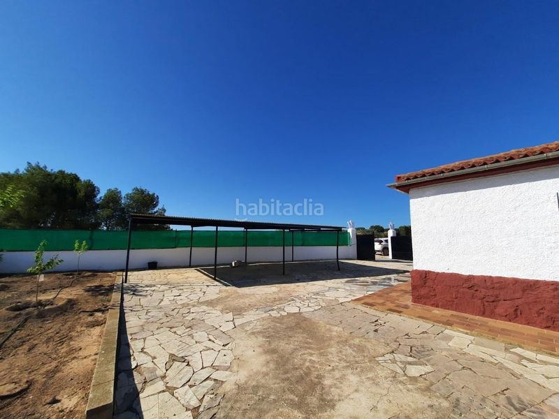 Foto 2285dc90-2294-4f2f-a0b4-0613add9cab1. Xalet amb piscina a Almansa