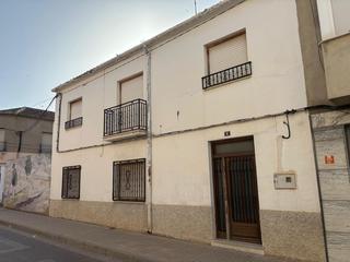 Casa en Calle ramon y cajal 5. Casa en alpera . oportunidad. muchas posibilidades. pleno centro