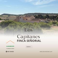 Chalet en Camino camino de los capitanes a la casa de los valencian 1. Casa seorial reformada conocida como los capitanes