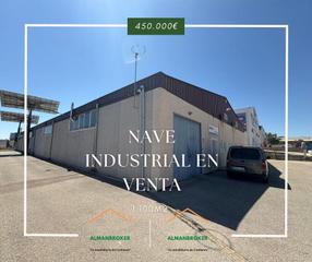 Nau industrial a Almansa. Nave de 1.100m2 en venta. posibilidad de negociar
