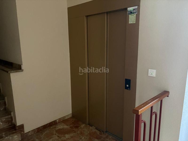 Foto f107f73b-7931-4ac6-af2e-6fc0f5c21f50. Pis amb aparcament a Almansa