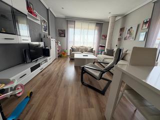 Appartement  Calle fray luis ponce de leon. Amplio y moderno piso reformado en almansa  ideal para familias.