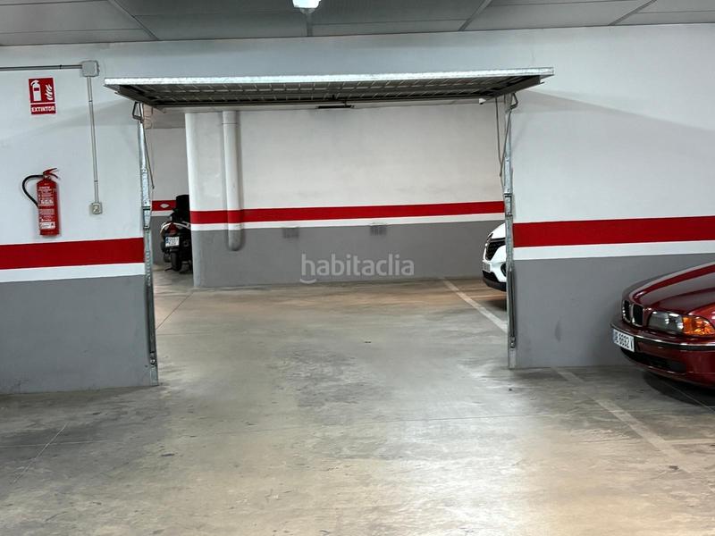Foto f2d51224-aae9-4d8f-8d23-9ffbf15b8824. Alquiler parking coche venta garaje calle san pascual en Almansa
