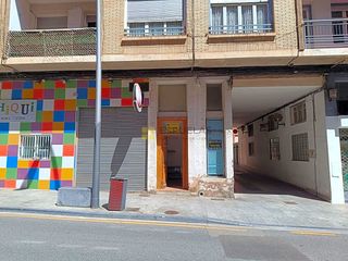 Locale commerciale in De la constitucion 88