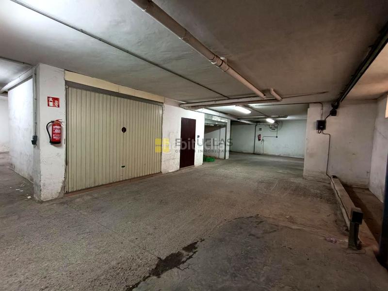 Foto 1aa695d4-73c5-4c42-a3fe-ccd79dada110. Aparcament cotxe a fidel ruiz rio 6 a Arnedo