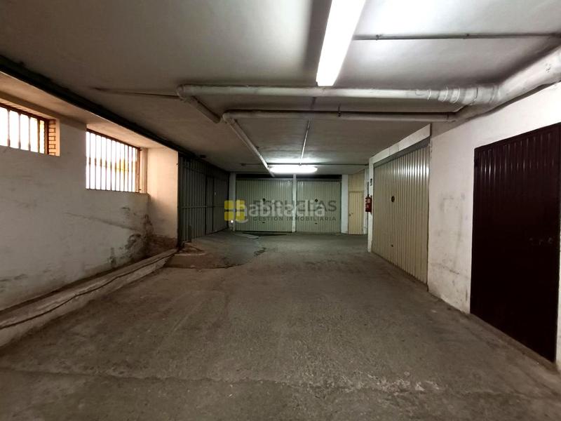 Foto 404538d5-041a-43e7-95a9-423dd73cb122. Aparcament cotxe a fidel ruiz rio 6 a Arnedo