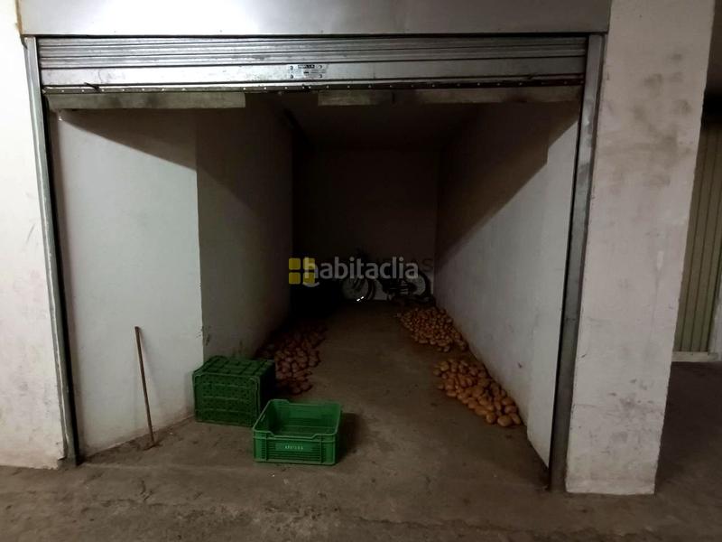 Foto c9def6ca-961a-40bf-a4a5-7a5170aecb60. Aparcament cotxe a fidel ruiz rio 6 a Arnedo