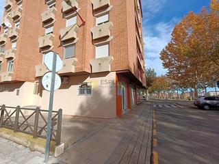 Local Comercial a Los berones 10
