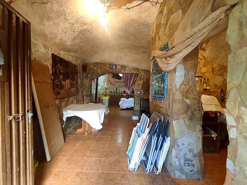 Foto 27ec16a9-95b7-4fc8-8dd8-be9a8bee4edf. Local comercial en calle bodegas 31 en Arnedo