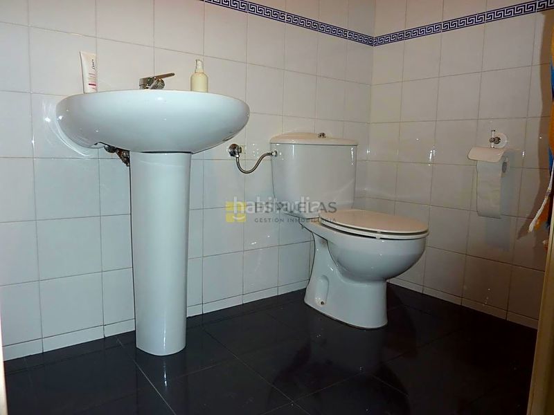 Foto aa4c10b0-2b97-47ca-9687-82b30f6df6f5. Locale commerciale in juan carlos i 6 in Arnedo