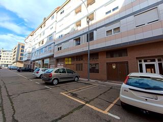 Locale commerciale in Pablo Neruda 16