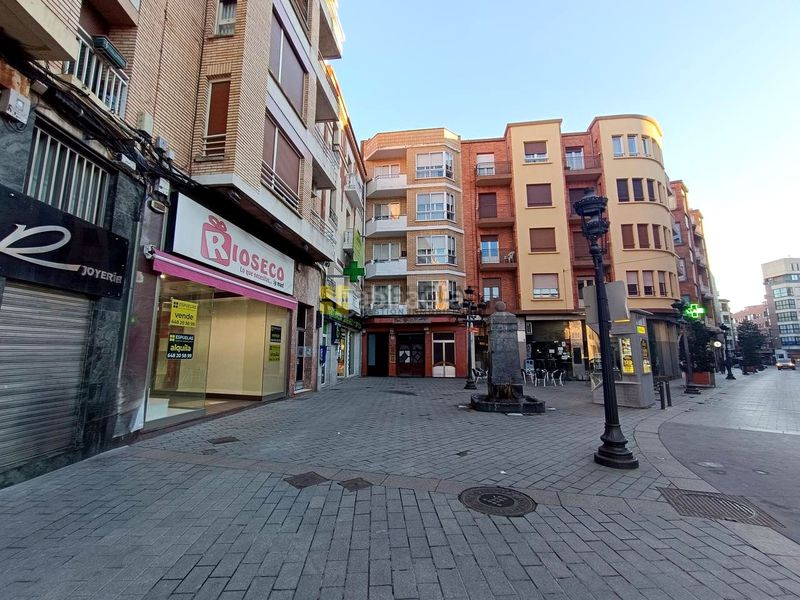Foto 5735152c-3b12-425d-9eb5-36e7b54435a0. Rent business premise in calle juan carlos i 5 in Arnedo