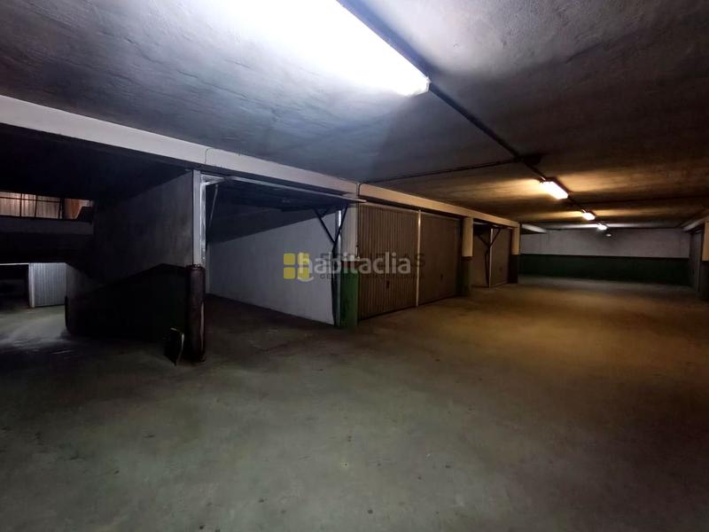 Foto b78e9a85-6a9c-4710-b3bf-018f15c30052. Aparcament cotxe a república argentina 15 a Arnedo