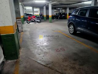 Autoparkplatz in Parthenay 4