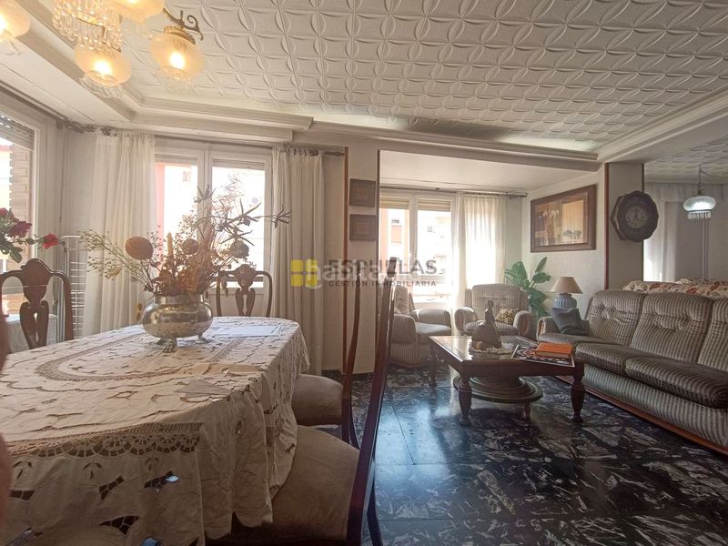 Foto db089b29-191b-4845-a510-8c074f92d279. Piso en república argentina 11 en Arnedo