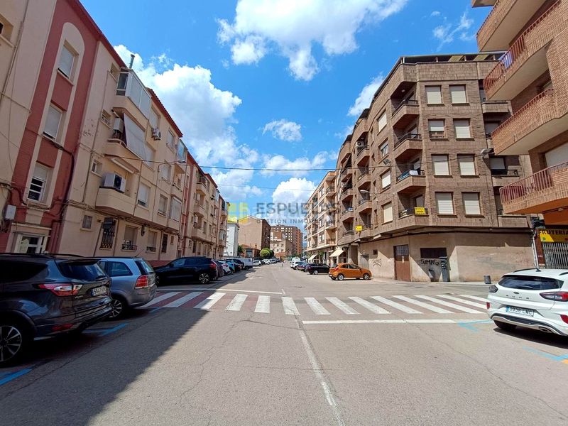 Foto deeab8b4-2add-43fa-b80a-33c93299fc0c. Piso en república argentina 11 en Arnedo
