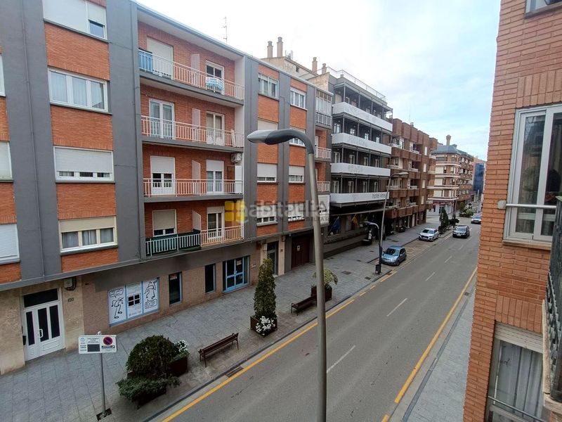 Foto e07b3957-b1ab-4c55-9da8-5bcf1f68ac94. Piso en de la constitucion 26 en Arnedo