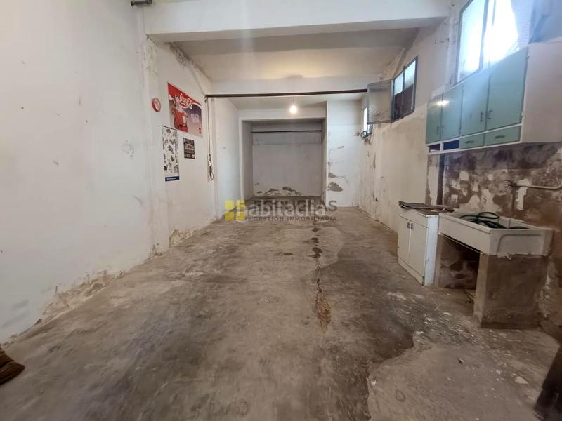 Foto 00f1f197-e6f1-403b-ab31-a84e52bfdfcf. Local comercial a de la constitucion 72 a Arnedo