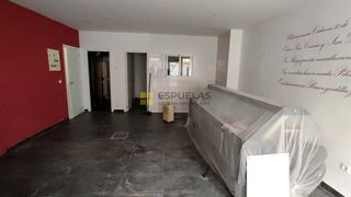 Business premise in Preciados 4