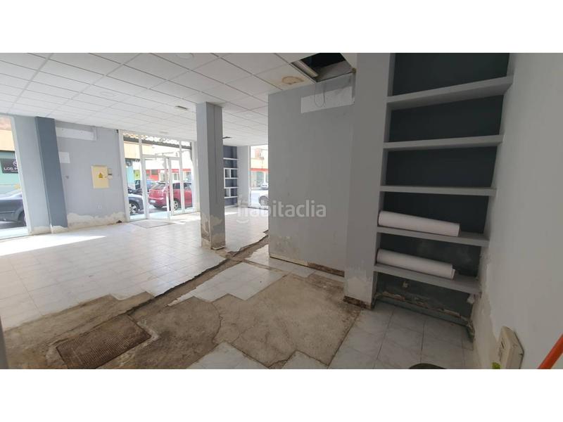 Foto b3186baa-6498-4d49-8200-3f4a340b0f82. Location local commercial dans Nueva Andalucía Almería