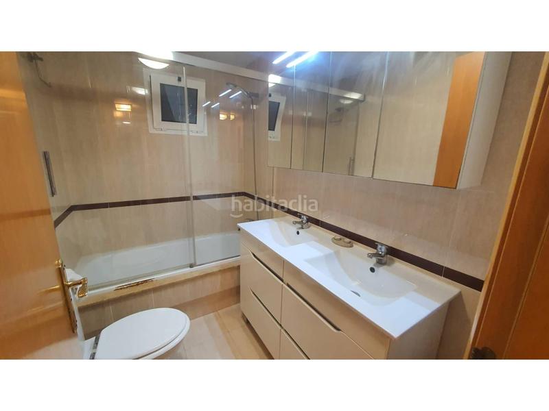 Foto 7506cc4a-c6d1-461d-8c0f-e5ea212db831. Location appartement avec parking piscine dans El Toyo Almería