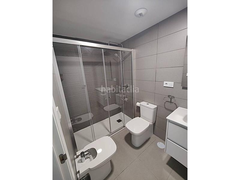 Foto d3deebf0-1a83-4add-9aa4-d78a2c887e35. Alquiler piso alquiler de piso capital en Barrio Alto - San Félix Almería