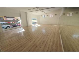 Rent Business premise  Antonio gonzalez vizcaino. Alquiler de local comercial en almería capital