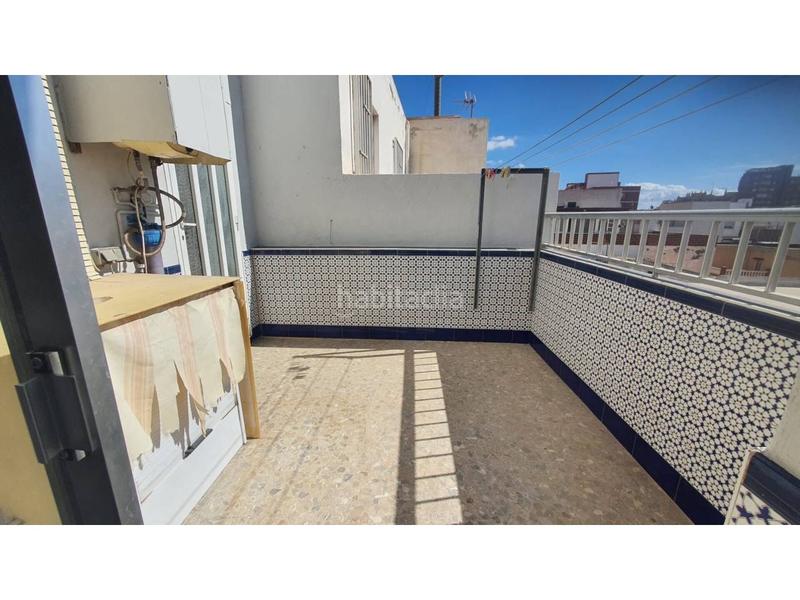 Foto 855ddf41-51c9-4d4b-a2f3-def75a09f730. Piso  en venta en carretera de ronda en San Luis Almería