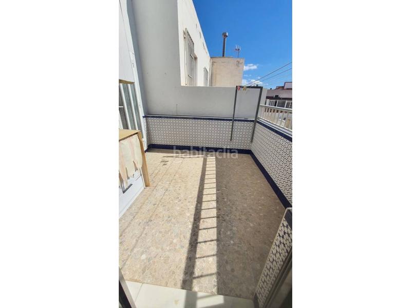 Foto 9df79bae-7368-47ff-a362-7d4918985aa8. Piso  en venta en carretera de ronda en San Luis Almería