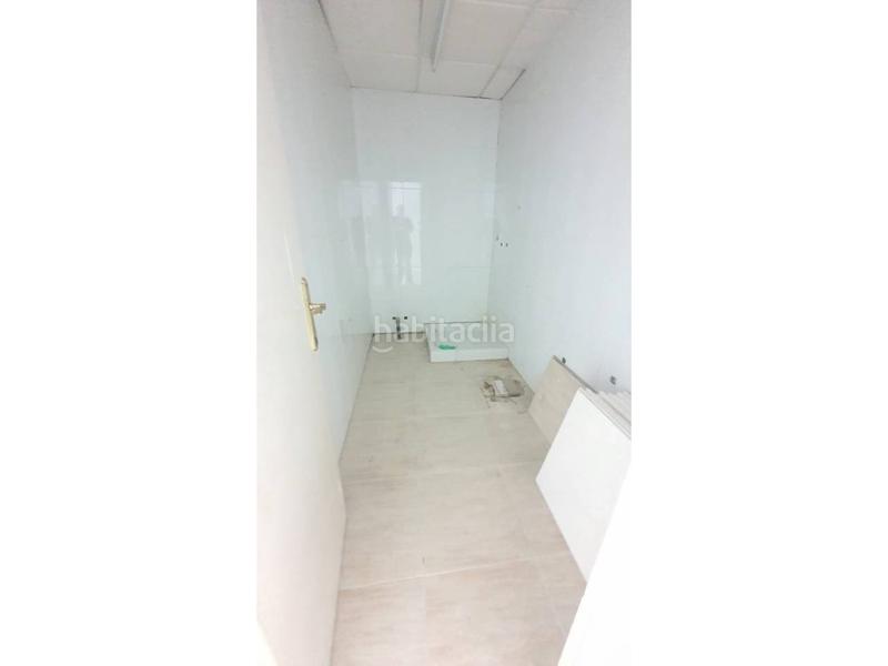 Foto 640dc8c2-92cf-45a4-8b53-4537d93692a8. Alquiler local comercial alquiler de local comercial capital en Almería