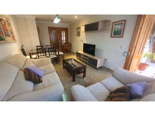 Rent Flat in Nueva Andalucía. Alquiler de un piso en almería capital