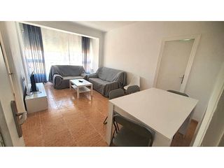 Rent Flat  Calle obispo orbera. Piso para estudiantes en alquiler
