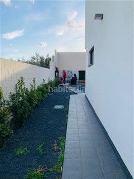 Foto 33a48548-ea4a-409c-aa40-2234e6d0a2f4. Casa  independiente con piscina en san adrian en San Adrián