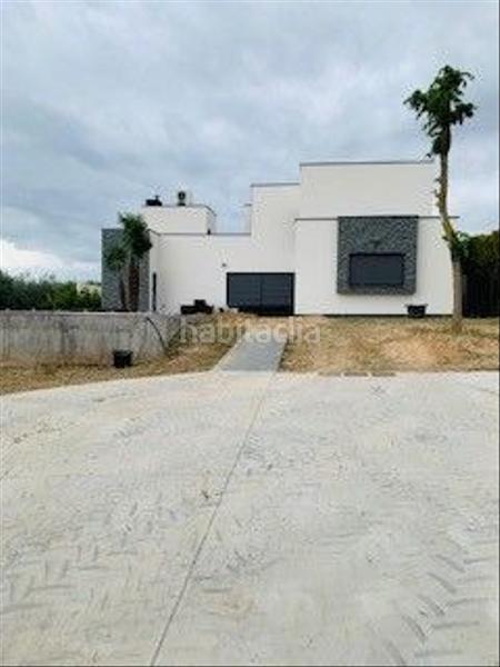 Foto aba1c7f2-bba3-41c4-8fdf-5a1f8ca25aa6. Casa  independiente con piscina en san adrian en San Adrián