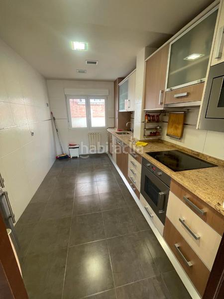 Foto 68093f14-c1b9-458f-8b16-d37a920a6069. Piso en calle antonio machado 28 piso de 80 m2 aprox. construidos en cl. antonio machado, 28 -- 3º planta en Calahorra