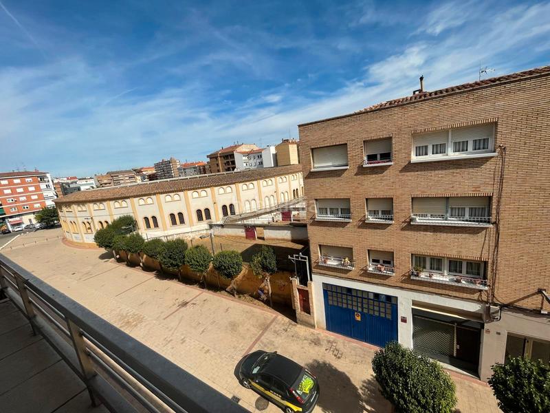 Foto 74f4d0ca-4899-4417-813a-808385445da6. Piso en calle antonio machado 28 piso de 80 m2 aprox. construidos en cl. antonio machado, 28 -- 3º planta en Calahorra