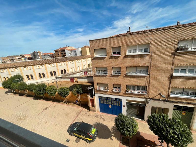 Foto de9e9c0a-e51c-414c-bdfd-9c33d6e0f6fe. Piso en calle antonio machado 28 piso de 80 m2 aprox. construidos en cl. antonio machado, 28 -- 3º planta en Calahorra
