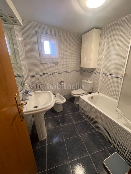 Foto 0747282e-c268-4c62-bd02-fe356bcde06a. Casa adossada amb xemeneia calefacció aparcament a Bergasa