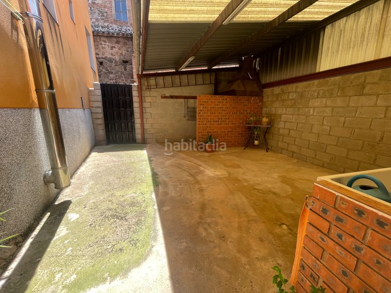 Foto 8a9668fc-afbb-4c0c-bd70-6d409b2e0c85. Casa adossada amb xemeneia calefacció aparcament a Bergasa