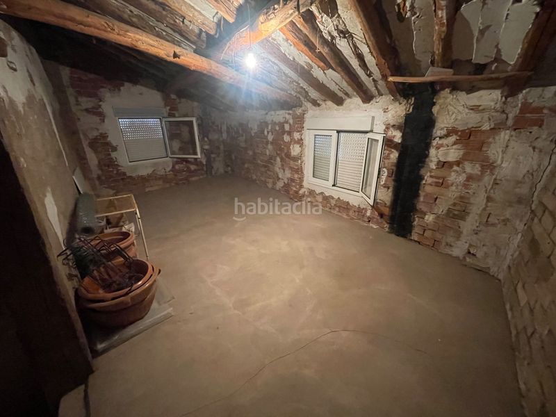 Foto aa61f962-c13e-47a6-b2a4-6e39b635ef95. Casa adossada amb xemeneia calefacció aparcament a Bergasa