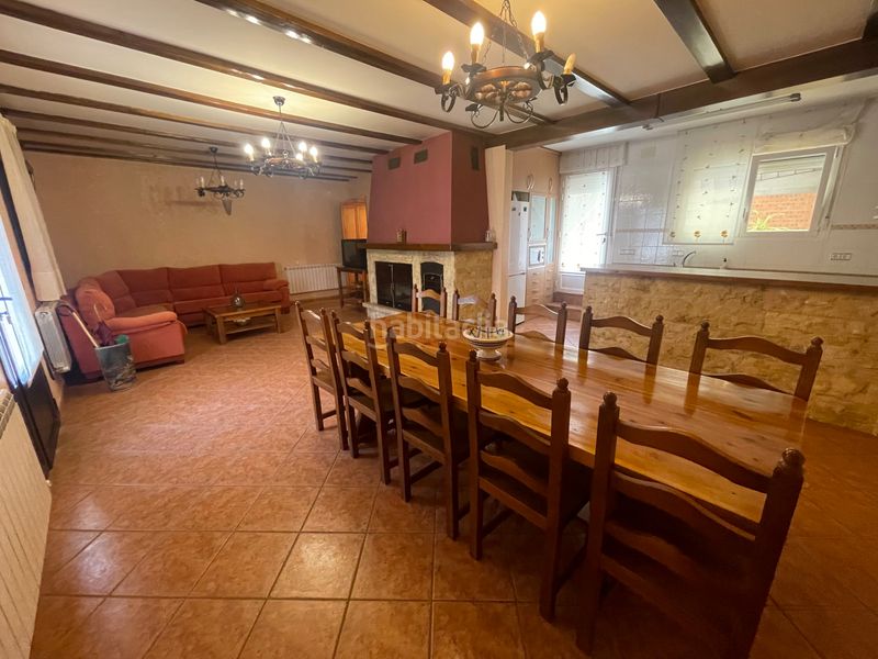 Foto be34f39a-51be-4151-8fb6-3cb7491e12e8. Casa adossada amb xemeneia calefacció aparcament a Bergasa
