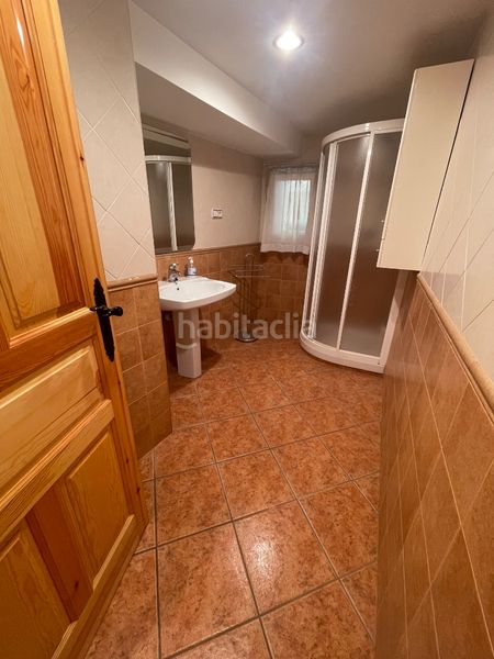 Foto c078bc41-e999-414d-b0cb-c87c49adf8e0. Casa adossada amb xemeneia calefacció aparcament a Bergasa