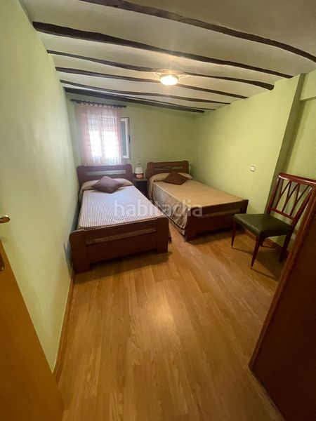 Foto e5080d0f-9cb1-4917-a311-ba5aa506db33. Casa adossada amb xemeneia calefacció aparcament a Bergasa