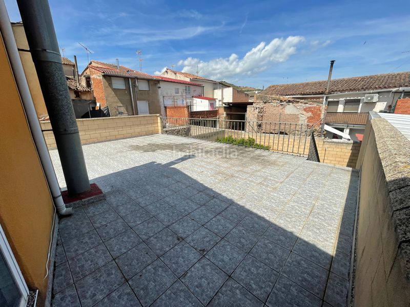 Foto f87a8520-efa8-4420-b094-7272b9d861d3. Casa adossada amb xemeneia calefacció aparcament a Bergasa