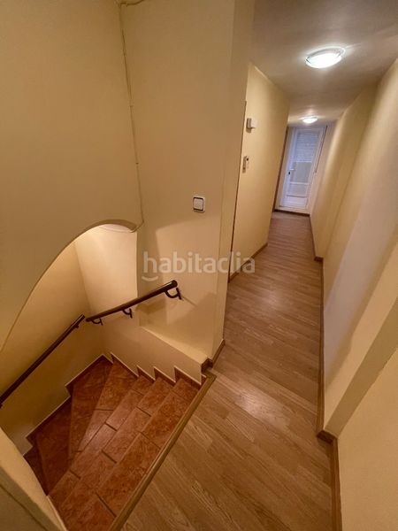 Foto fa16e0ce-b7d9-448e-9f5b-e25e840007ea. Casa adossada amb xemeneia calefacció aparcament a Bergasa