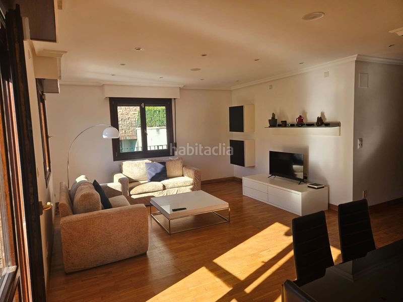 Foto e3c77613-2b3d-4a64-b38a-583edb396cbc. Casa adossada amb calefacció aparcament a Aia
