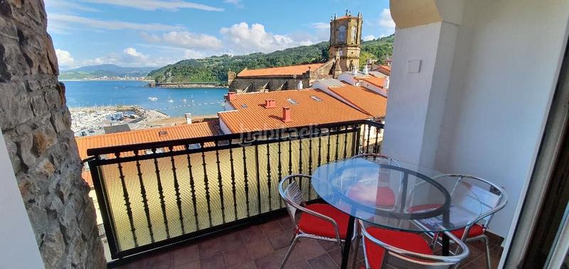 Foto b6f2d828-05e4-4172-8a1c-3287e76f6ade. Alquiler apartamento  reformado con impresionantes vistas al mar y puerto . en Getaria